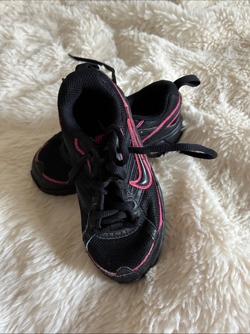 Nike Kids Black Sneakers with Pink Trim